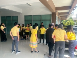 พิธีเจริญพระพุทธมนต์และทำบุญตักบาตรถวายพระราชกุศล เนื่องในโอกาสวันเฉลิมพระชนมพรรษา พระบาทสมเด็จพระเจ้าอยู่หัว 28 กรกฎาคม 2568